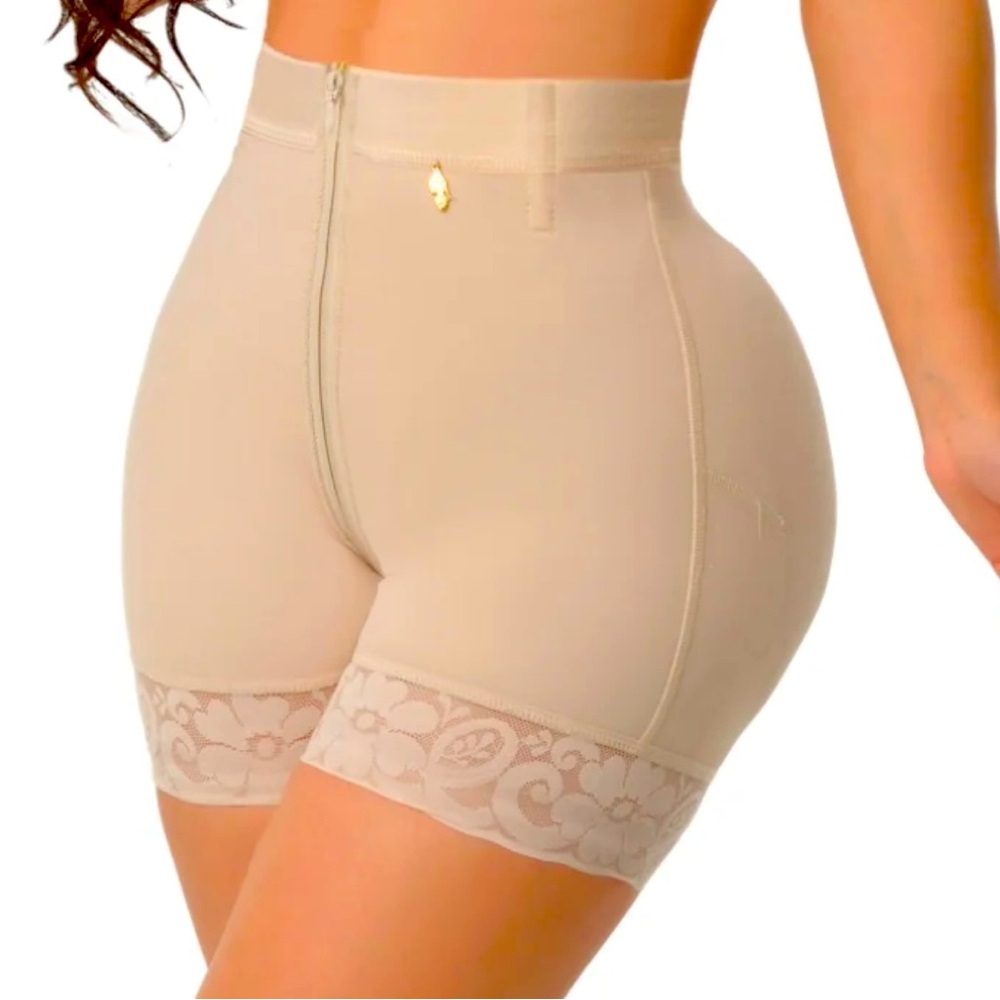 Elegant Figure BBL shorts